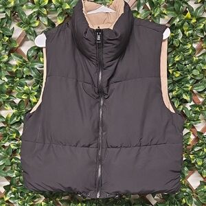 Reversible Puffer Vest in Black and Beige